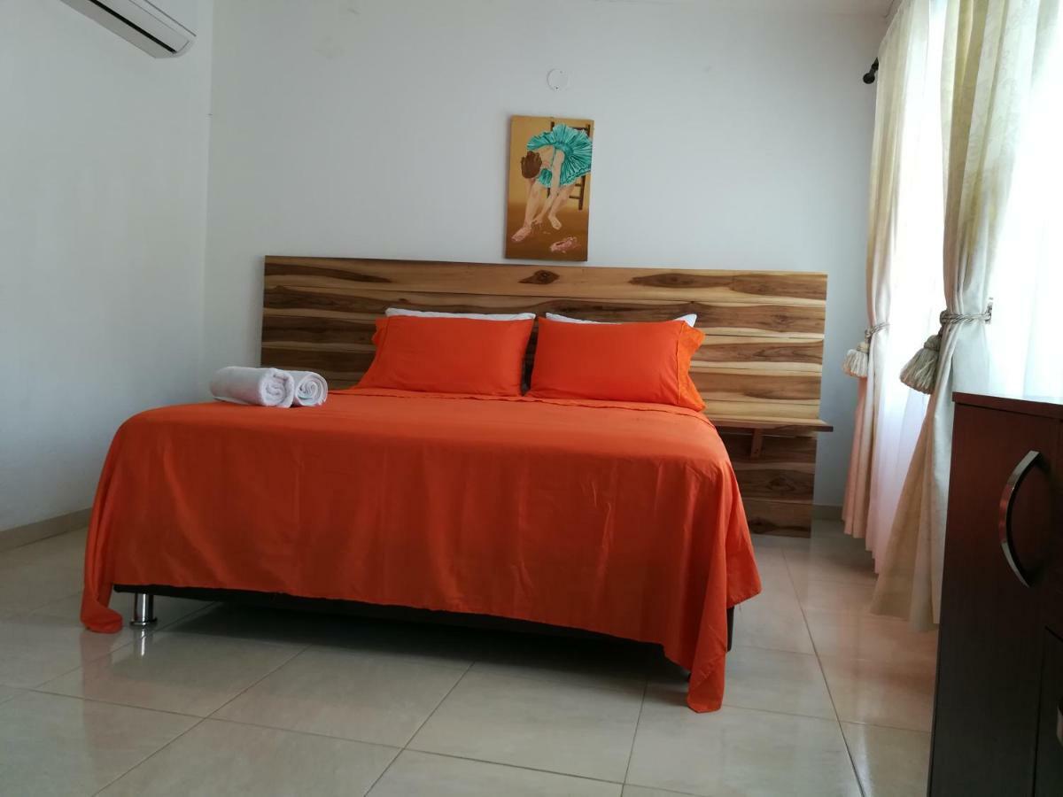 Casa Italia Guest House Таганга Стая снимка